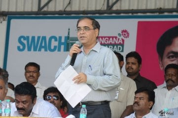 Telugu Film Industry Participate Swachh Hyderabad